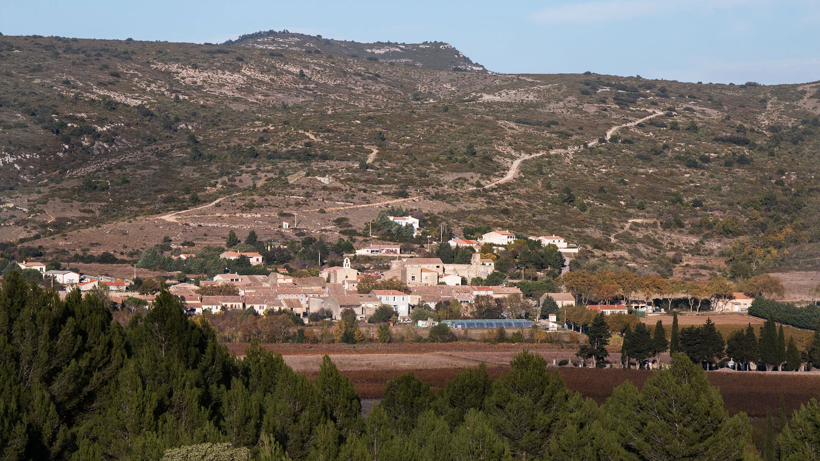 Vue de Pradelles-en-Val dans l'Aude